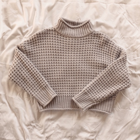 Princess Polly Sweaters - Princess Polly mock neck sweater